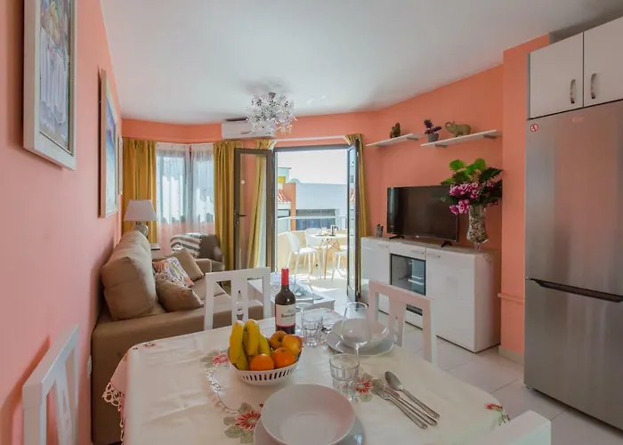 アパート Bella Lucia コラレホ